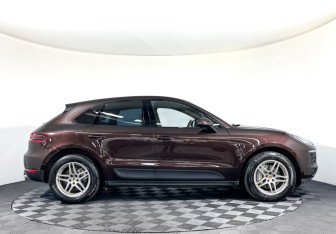 Подержанный автомобиль Porsche Macan 2017 года (4 фото)