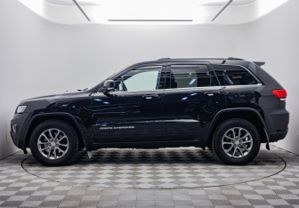 Подержанный автомобиль Jeep Grand Cherokee 2014 года (2 фото)