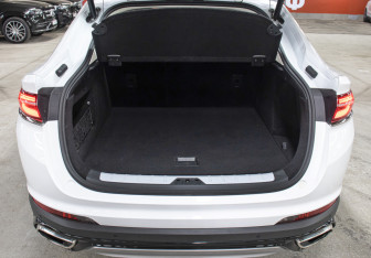 Подержанный автомобиль Geely Tugella 2021 года (10 фото)