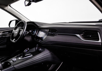 Подержанный автомобиль Haval F7 2021 года (9 фото)