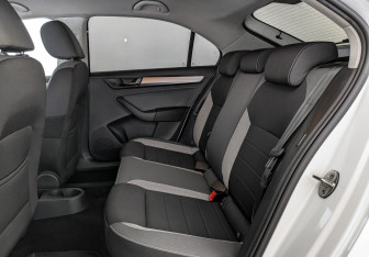 Подержанный автомобиль Skoda Rapid Liftback 2019 года (18 фото)