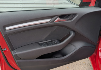 Подержанный автомобиль Audi A3 Hatchback 2013 года (19 фото)