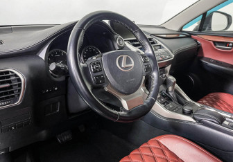 Подержанный автомобиль Lexus NX 2015 года (13 фото)