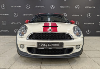 Подержанный автомобиль MINI Coupe 2012 года (2 фото)