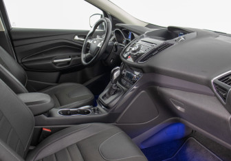 Подержанный автомобиль Ford Kuga 2014 года (9 фото)