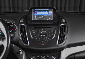 Подержанный автомобиль Ford Kuga 2013 года (16 фото)