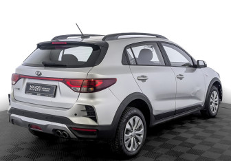Подержанный автомобиль Kia Rio Hatchback 2021 года (5 фото)
