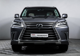 Подержанный автомобиль Lexus LX 2016 года (2 фото)