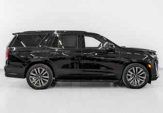 Новый Cadillac Escalade Suv 2023 (4 фото)