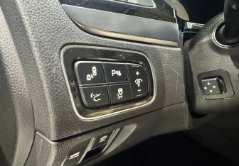 Подержанный автомобиль Hyundai Equus 2014 года (10 фото)