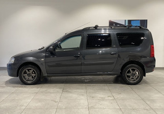 Подержанный автомобиль Dacia Logan Wagon 2009 года (8 фото)