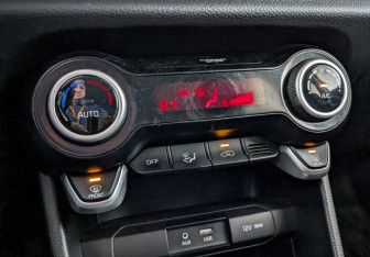 Подержанный автомобиль Kia Picanto 2020 года (21 фото)