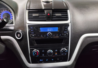 Подержанный автомобиль Geely Emgrand EC7 Sedan 2016 года (17 фото)