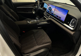 Подержанный автомобиль Geely Monjaro 2026 года (7 фото)