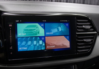 Подержанный автомобиль Jetta VS7 2023 года (21 фото)