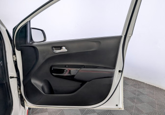 Подержанный автомобиль Kia Picanto 2021 года (24 фото)