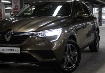 Подержанный автомобиль Renault Arkana 2021 года (20 фото)