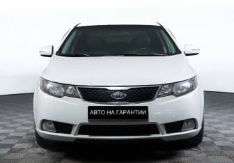 Подержанный автомобиль Kia Cerato Sedan 2012 года (2 фото)