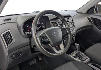 Подержанный автомобиль Hyundai Creta 2018 года (15 фото)