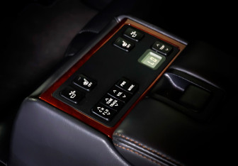Подержанный автомобиль Toyota Camry Sedan 2012 года (12 фото)