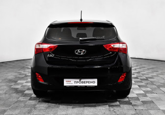 Подержанный автомобиль Hyundai i30 Hatchback 2012 года (6 фото)