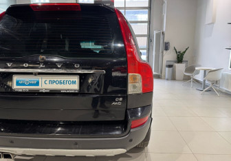 Подержанный автомобиль Volvo XC90 2008 года (7 фото)