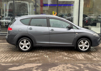 Подержанный автомобиль SEAT Altea 2012 года (4 фото)