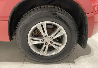 Подержанный автомобиль Suzuki Grand Vitara 2011 года (12 фото)