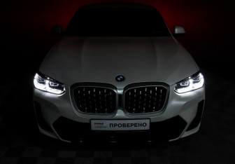 Подержанный автомобиль BMW X4 2024 года (19 фото)