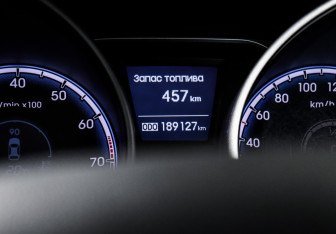 Подержанный автомобиль Hyundai ix35 2012 года (11 фото)