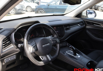 Подержанный автомобиль Haval F7 2020 года (10 фото)