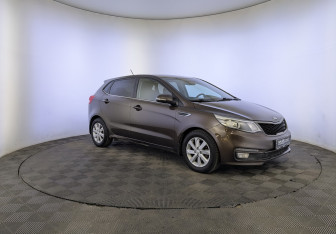 Подержанный автомобиль Kia Rio Hatchback 2017 года (3 фото)