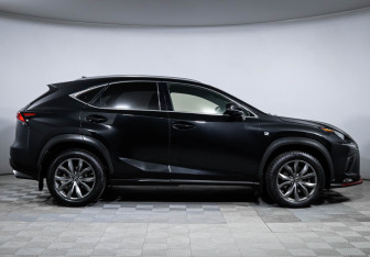 Подержанный автомобиль Lexus NX 2018 года (4 фото)