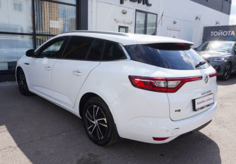 Подержанный автомобиль Renault Megane Wagon 2018 года (7 фото)