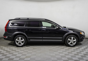 Подержанный автомобиль Volvo XC70 2010 года (4 фото)