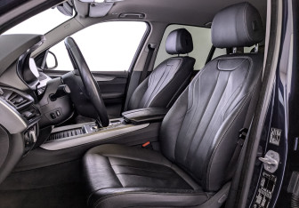 Подержанный автомобиль BMW X5 2018 года (20 фото)