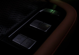 Подержанный автомобиль Zeekr 001 2023 года (17 фото)