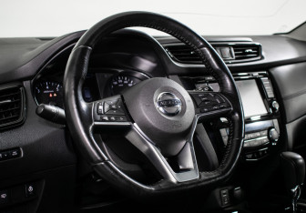 Подержанный автомобиль Nissan Qashqai 2019 года (13 фото)