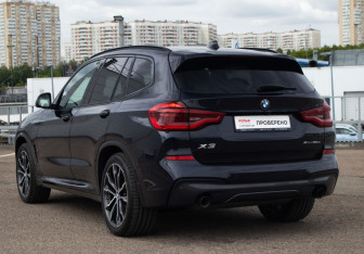 Подержанный автомобиль BMW X3 2020 года (7 фото)
