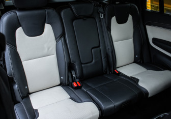 Подержанный автомобиль Volvo XC90 2019 года (10 фото)