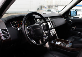 Подержанный автомобиль Land Rover Range Rover 2014 года (12 фото)