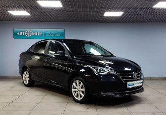 Подержанный автомобиль Changan Alsvin 2023 года (3 фото)