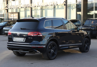 Подержанный автомобиль Volkswagen Touareg 2016 года (5 фото)