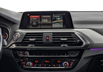 Подержанный автомобиль BMW X3 2021 года (17 фото)