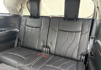 Подержанный автомобиль Infiniti QX60 2014 года (12 фото)