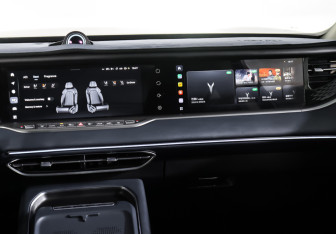 Подержанный автомобиль Voyah Free 2023 года (14 фото)