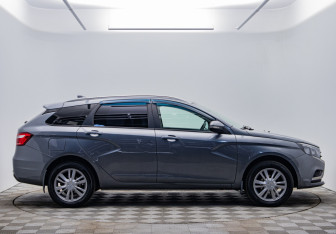 Подержанный автомобиль LADA (ВАЗ) Vesta Wagon 2018 года (6 фото)