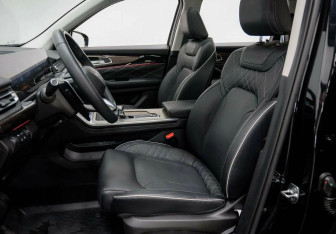 Подержанный автомобиль Exeed VX 2023 года (5 фото)