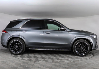 Подержанный автомобиль Mercedes-Benz GLE 2020 года (4 фото)