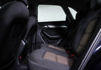 Подержанный автомобиль Audi Q3 2014 года (12 фото)